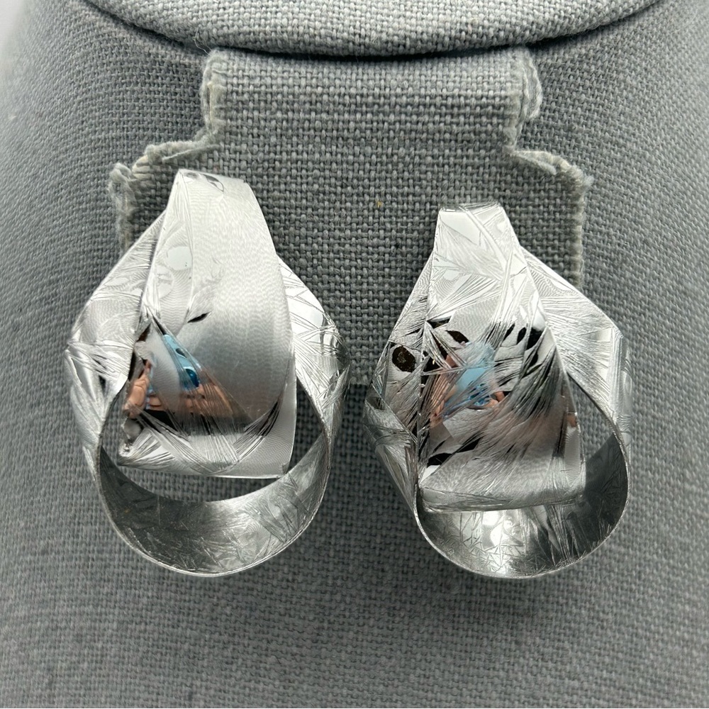 Vintage Silver Tone Metal Layered Textured Curved Stud Earrings Statement Unique